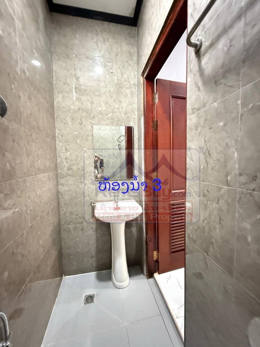 houseforrent02 6829-Premium Investment Opportunity: Spacious Modern Home Near Khamsavath Station