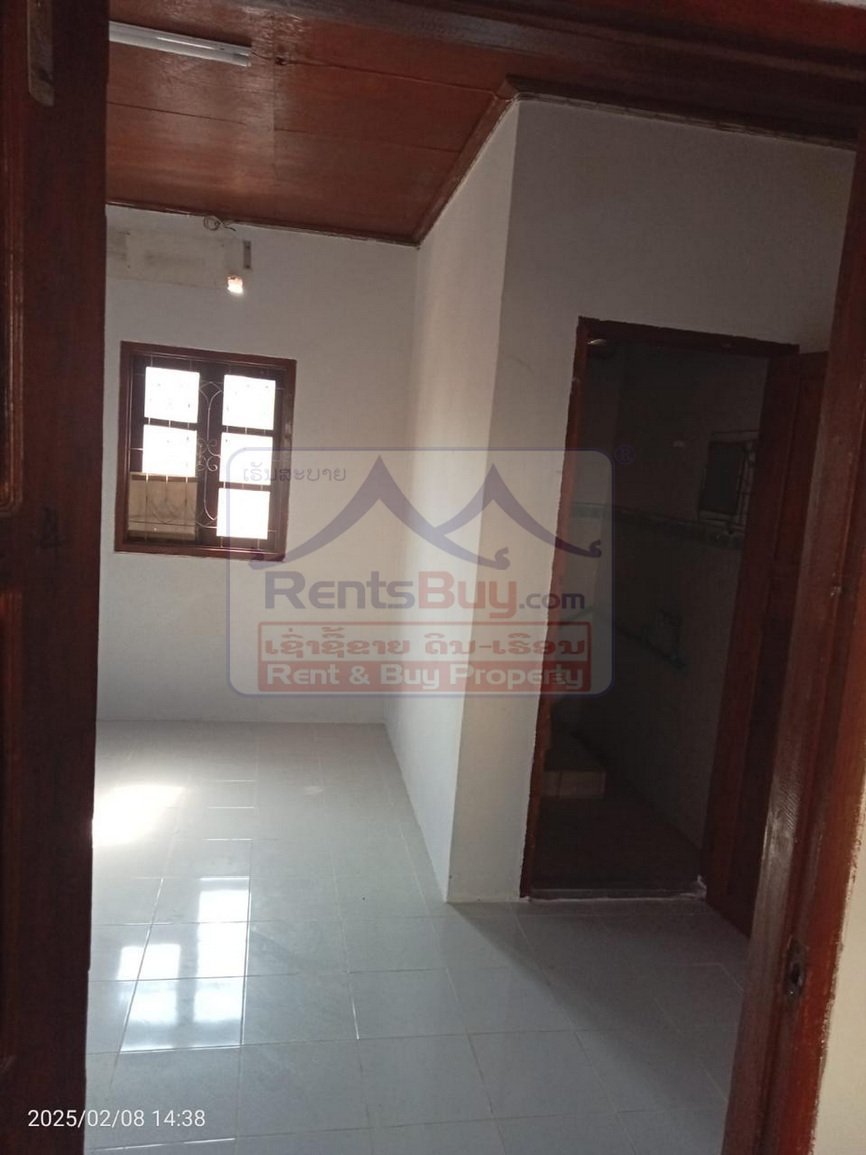 houseforrent02 6807-Modern Two-Storey Villa: A Customizable, Quiet Retreat Just 5km from the Airport