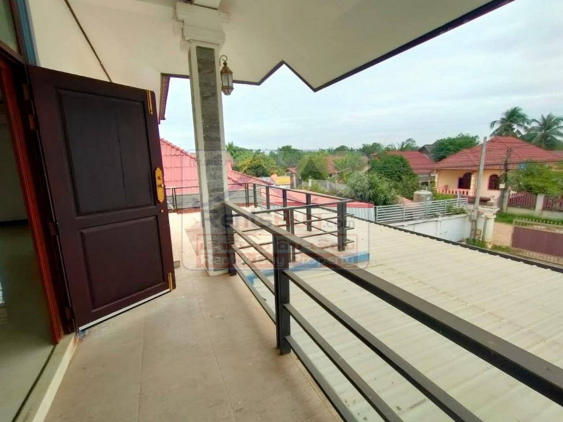 houseforrent03 6826-Fully Furnished 3-Bedroom Home Near BeerLao Factory – Hadxayfong District