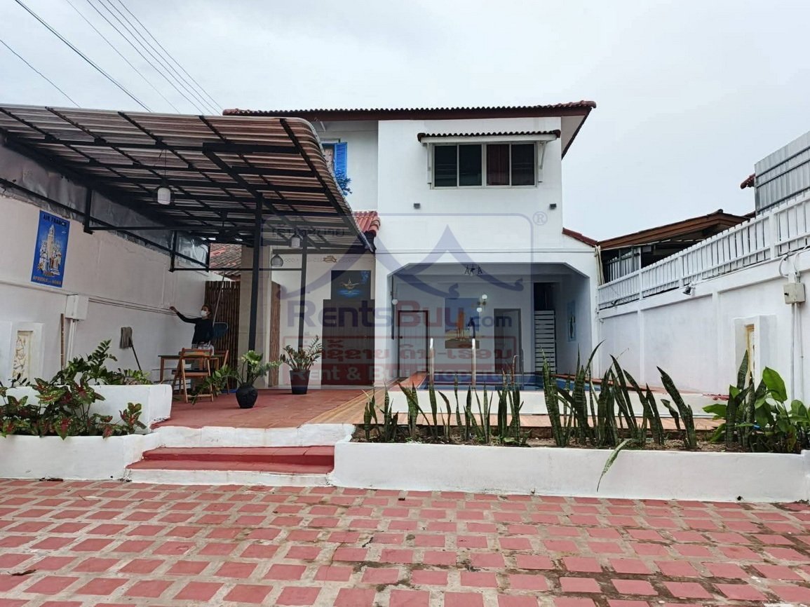6815-Spacious 3-Bedroom Home in Prime Sisattanak Area – Safe, Quiet & Convenient