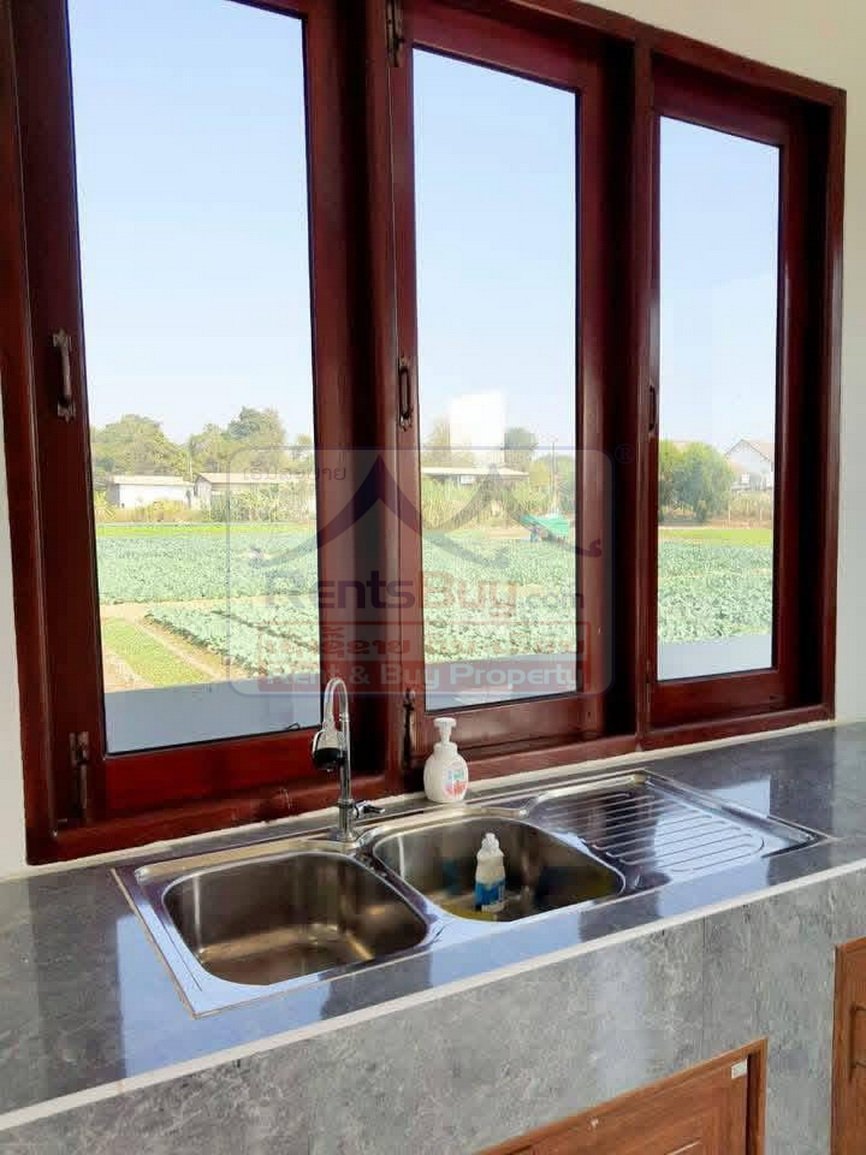 6817-Modern 3-Bedroom Villa Near That Luang Lake – Prime Vientiane Living