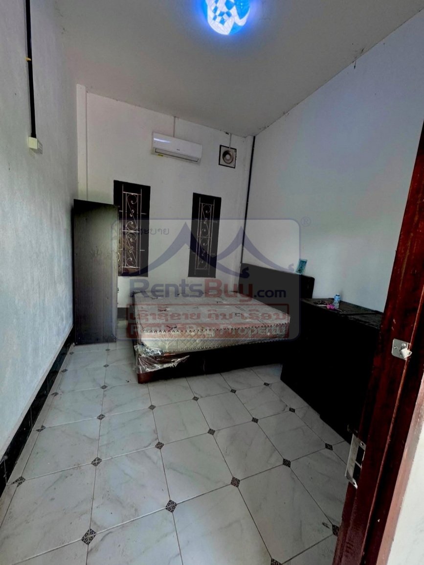 6802-Newly Built Modern 2-Bedroom House in Xaysettha District, Vientiane