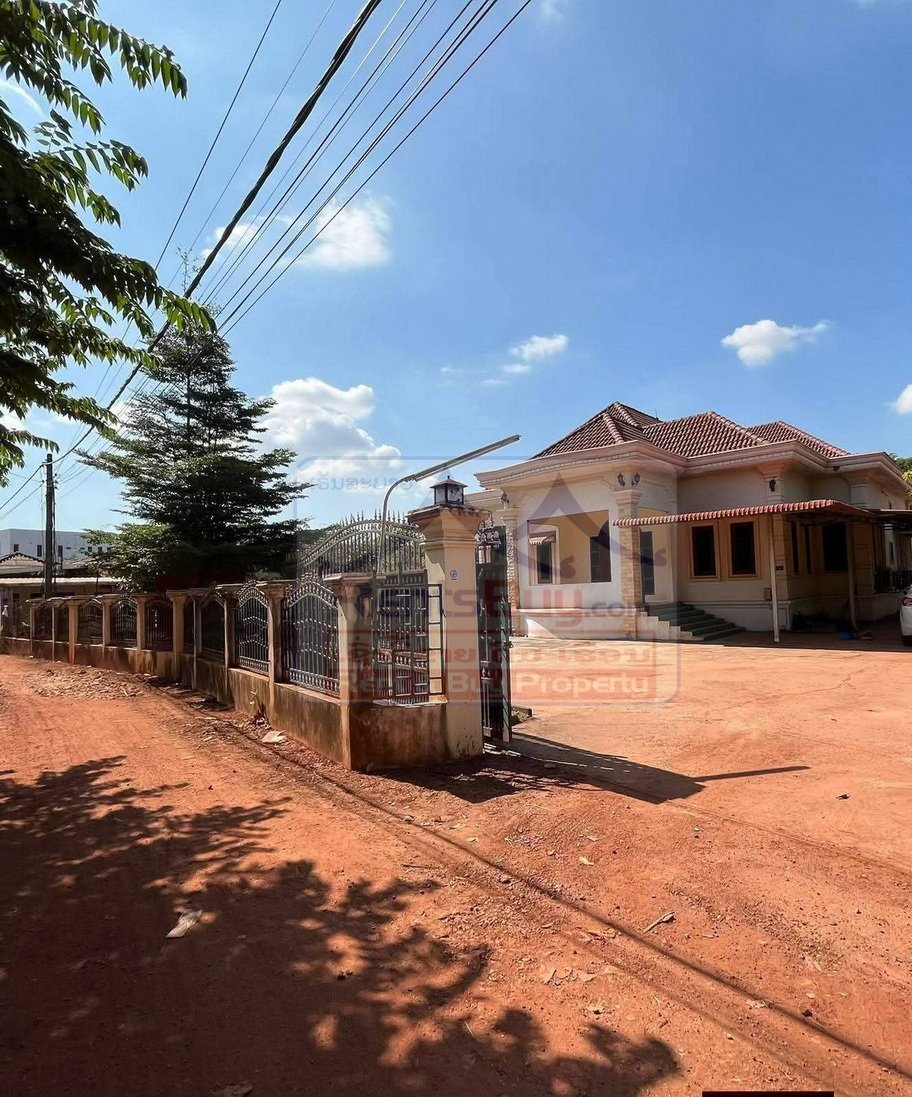 6827-Spacious 5-Bedroom Fully Furnished House for Rent Near National Convention Center
