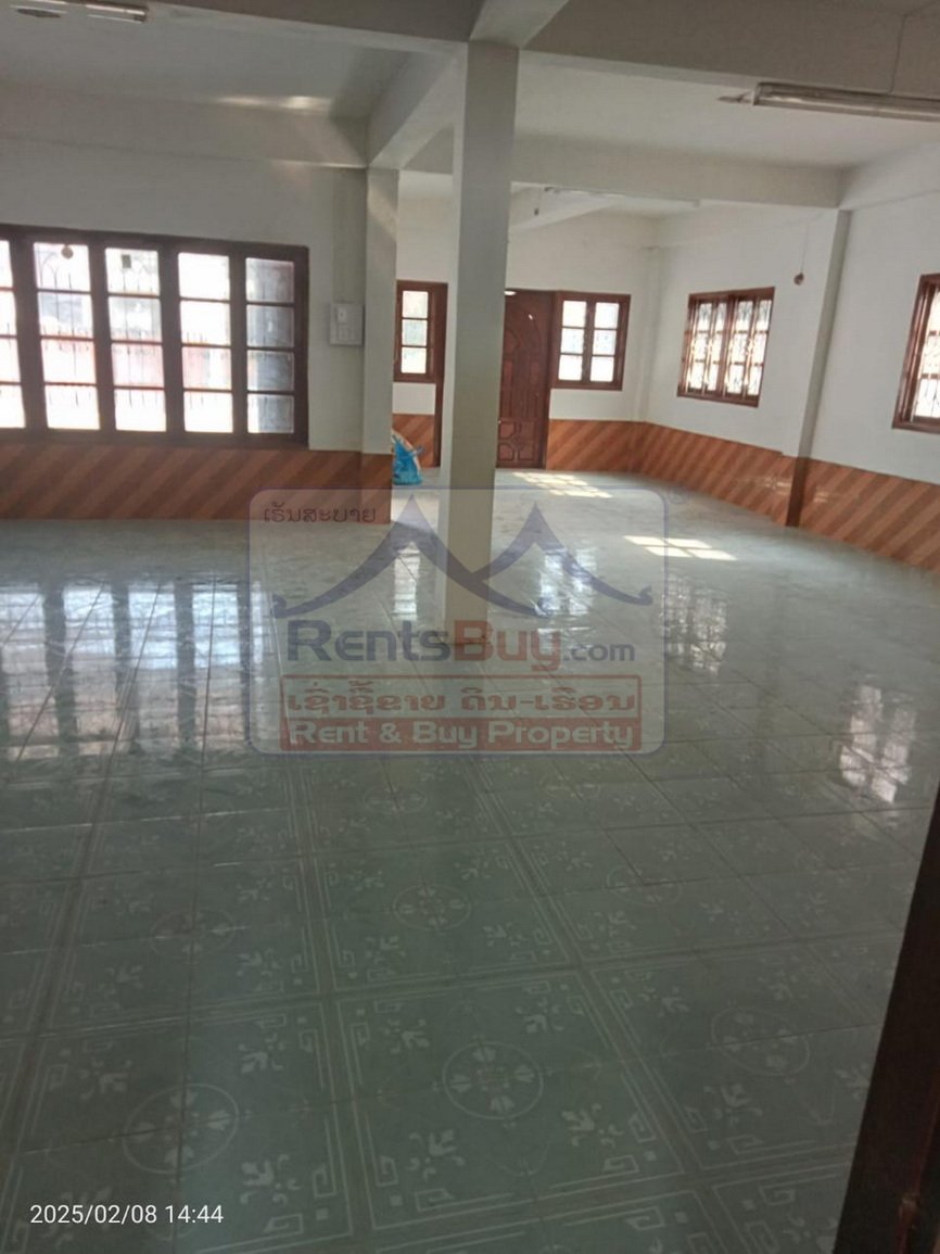 houseforrent05 6807-Modern Two-Storey Villa: A Customizable, Quiet Retreat Just 5km from the Airport