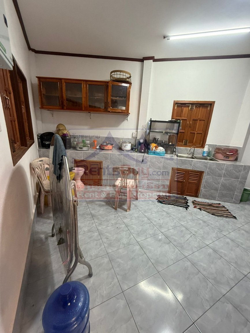 houseforrent08 6811-Modern 2-Storey Residence for Rent Near Lao Country Club