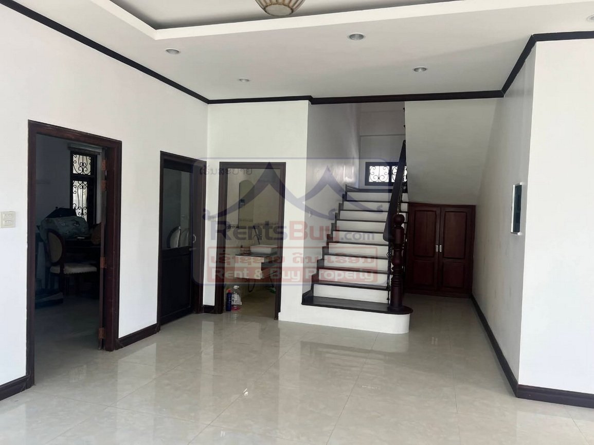 houseforrent11 6826-Fully Furnished 3-Bedroom Home Near BeerLao Factory – Hadxayfong District