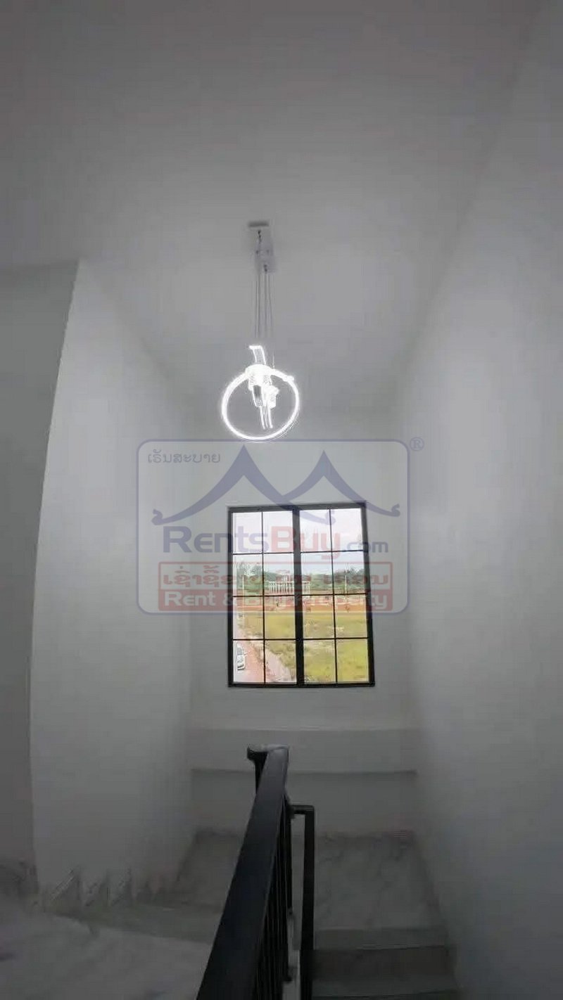 6838-Spacious 2-Storey 4BR Family Home Near Lao–Aussie Market (579 sqm)