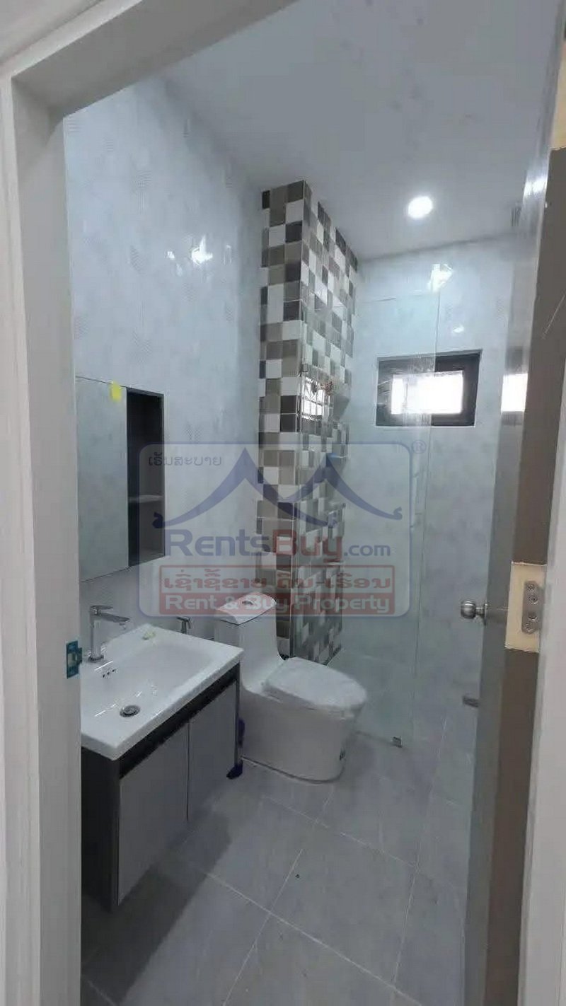 6838-Spacious 2-Storey 4BR Family Home Near Lao–Aussie Market (579 sqm)