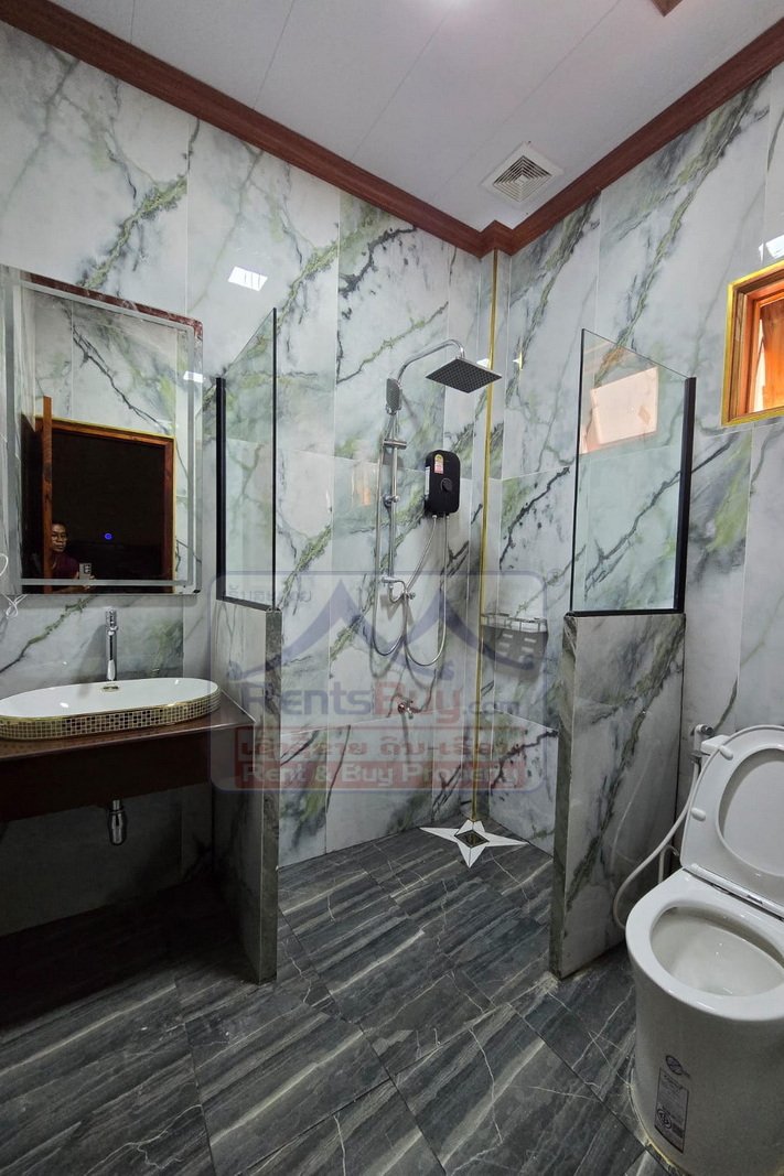 6870-A Harmonious Blend of Timber and Trend: Modern Wood Living Near View Mall.