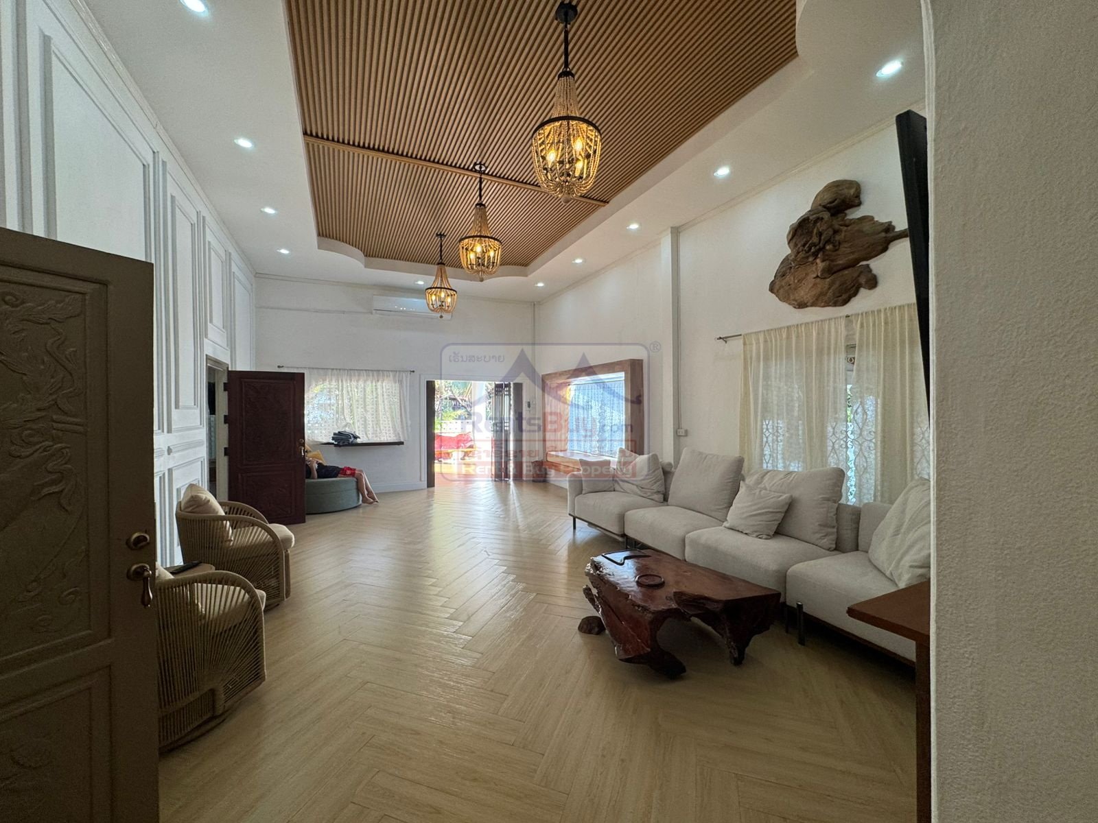 6878-Stunning Contemporary Residence with Private Pool Near US Embassy Vientiane