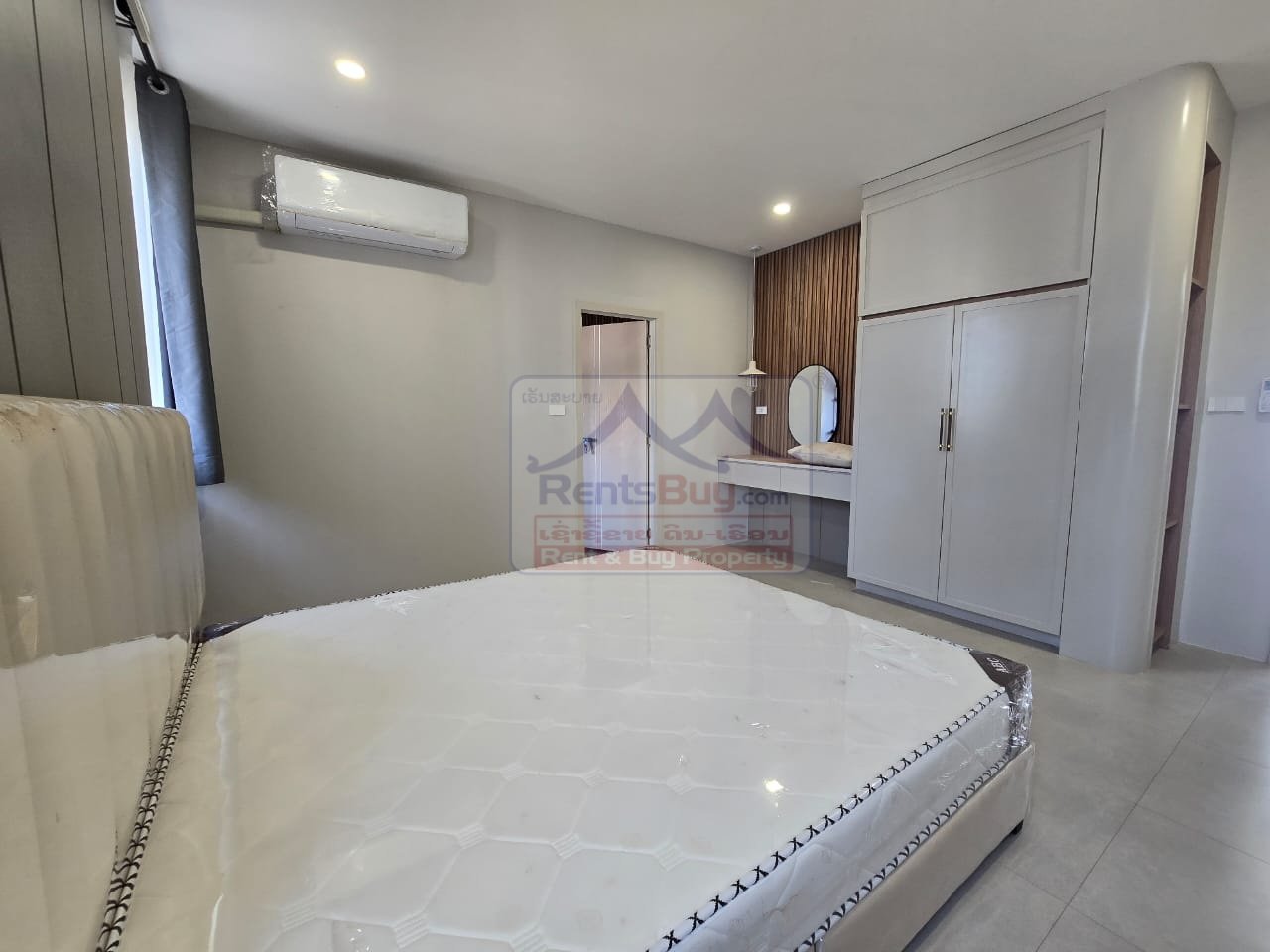 Houseforrent07 6882-Spacious Living Redefined: 5-Bedroom Villa with 7 Bathrooms Near Embassy of China, Vientiane