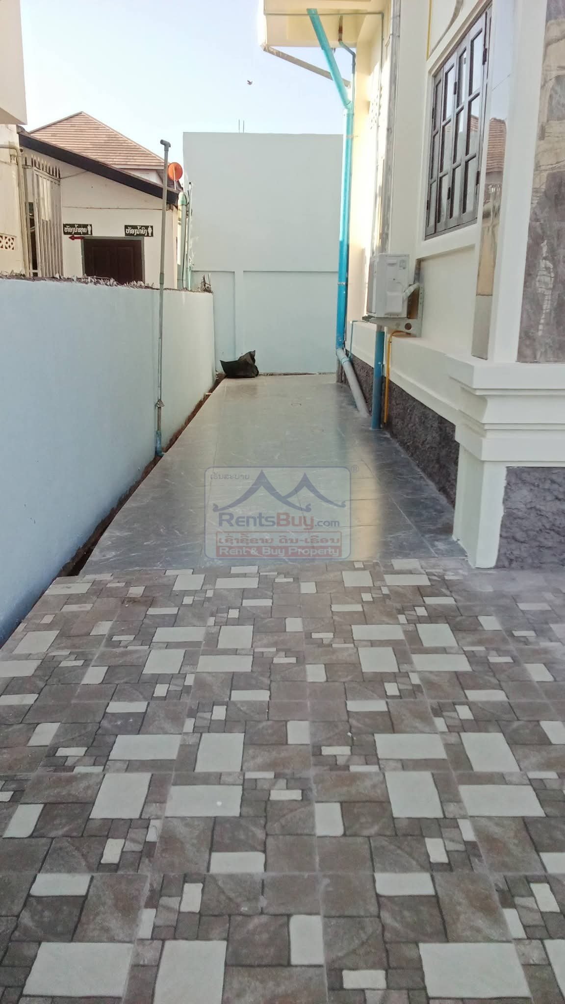 Houseforrent08 6881-Grand 5-Bedroom Modern Villa for Rent – Heart of Pha That Luang, Vientiane