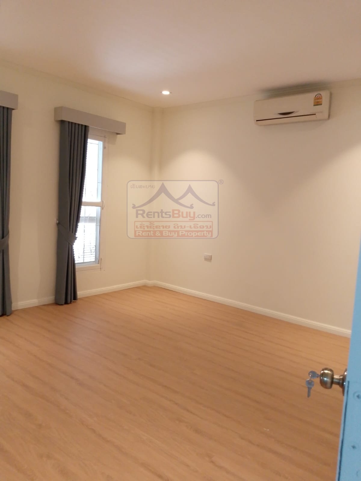 Houseforrent15 6876-Minimalist Arched Villa: Brand-New 3-Bedroom Home near the Embassy of Australia