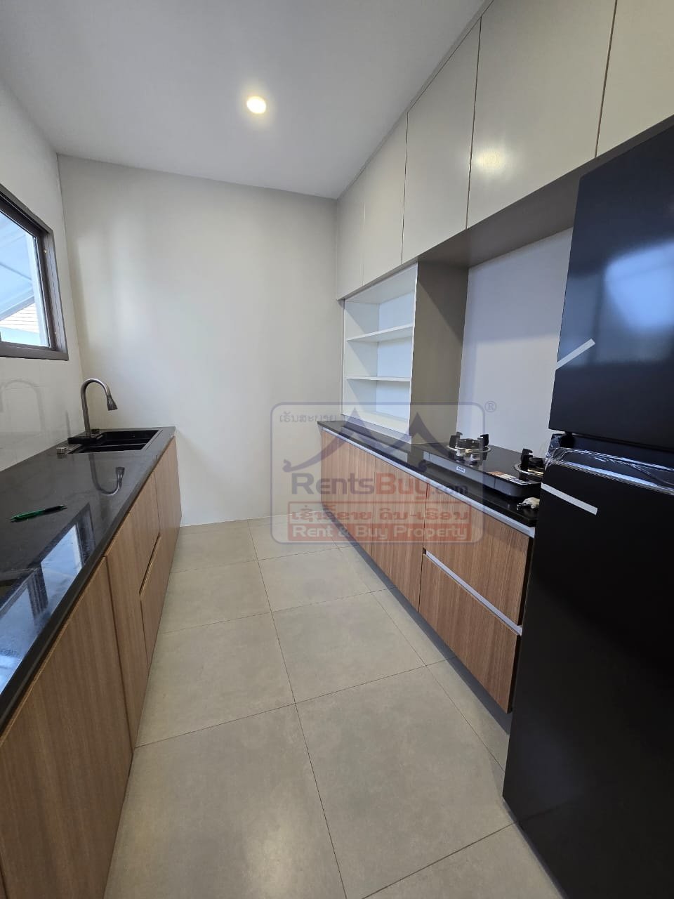 Houseforrent17 6882-Spacious Living Redefined: 5-Bedroom Villa with 7 Bathrooms Near Embassy of China, Vientiane