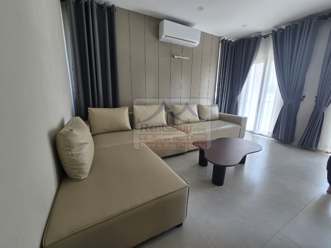 Houseforrent18 6882-Spacious Living Redefined: 5-Bedroom Villa with 7 Bathrooms Near Embassy of China, Vientiane