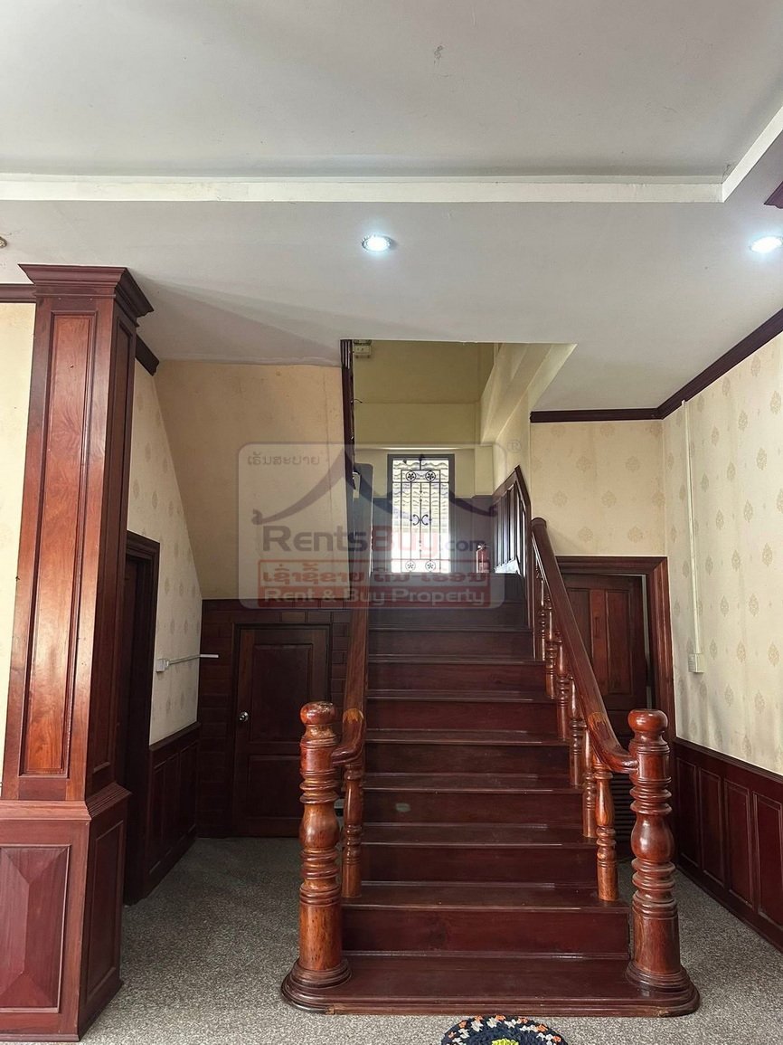 6891-Luxury Shophouse Living: 376-Sqm Modern Residence with Private Spa & Wellness Facilities