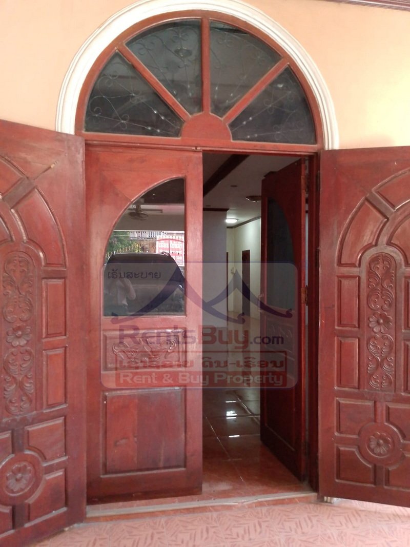 houseforrent03 6844-Versatile Multi-House Compound in Prime Sisattanak: Ideal for Office or Residential Use