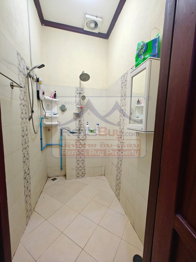 6846-Fully Furnished Family Villa in Xaysettha: 3 Bedrooms, Dedicated Workspace, and Bright Interiors
