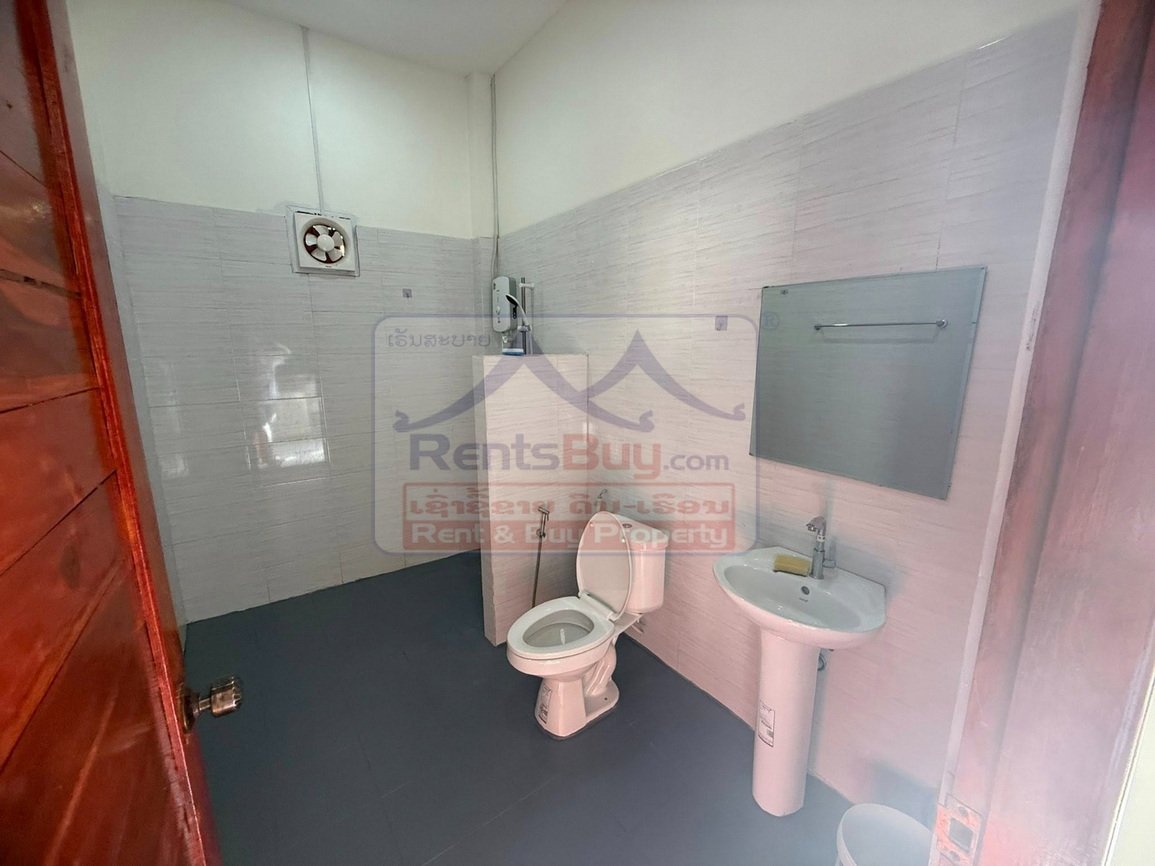 6857-Modern 2-Bedroom Residence Near National Convention Hall – Xaysettha District