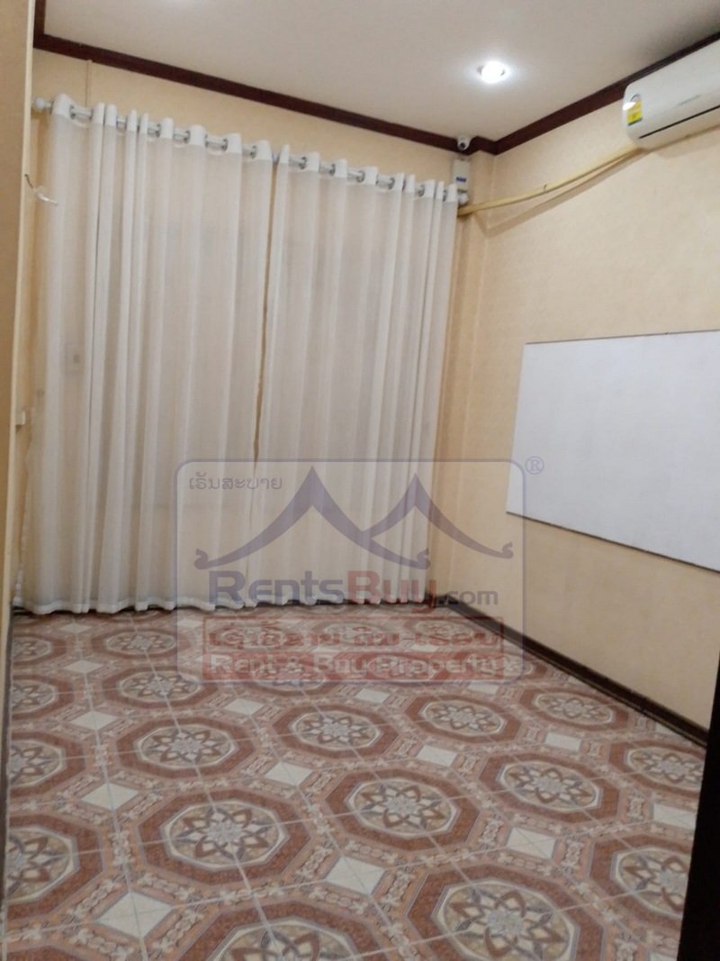 houseforrent08 6844-Versatile Multi-House Compound in Prime Sisattanak: Ideal for Office or Residential Use