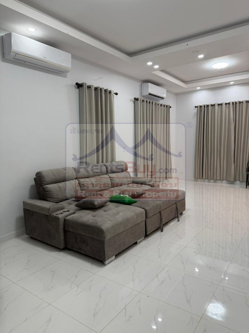 6841-Modern Living Near the Convention Hall: Secure 4-BR Residence with Large Compound