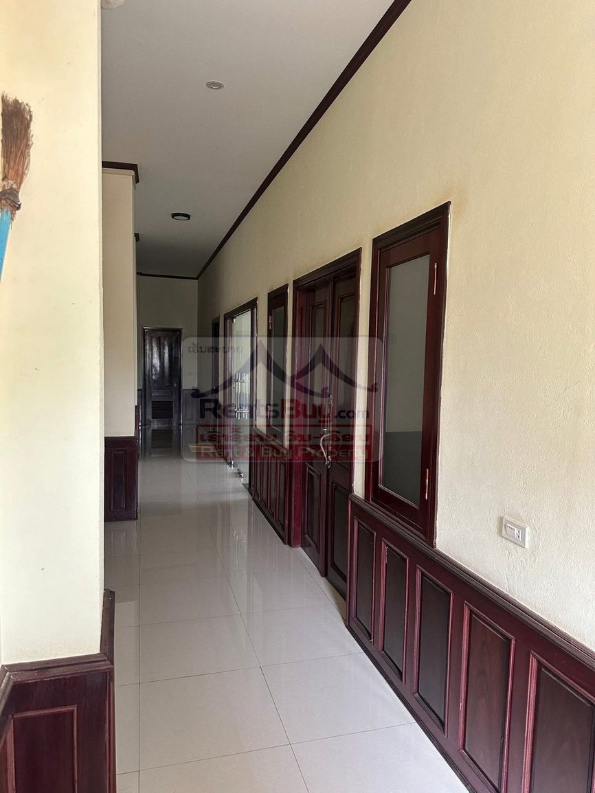 6891-Luxury Shophouse Living: 376-Sqm Modern Residence with Private Spa & Wellness Facilities