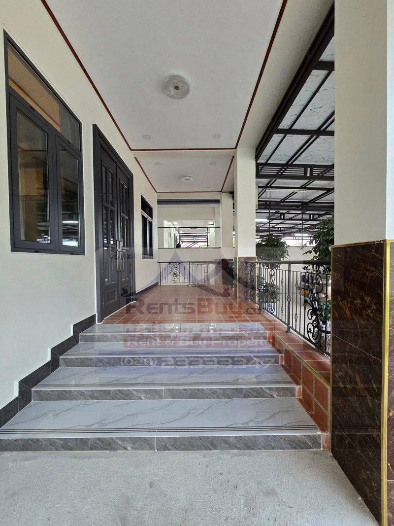 6952-Spacious 4-Bedroom, 5-Bathroom Renovated Villa for Rent with Big Garden | 4 Min to National Convention Center, Vientiane