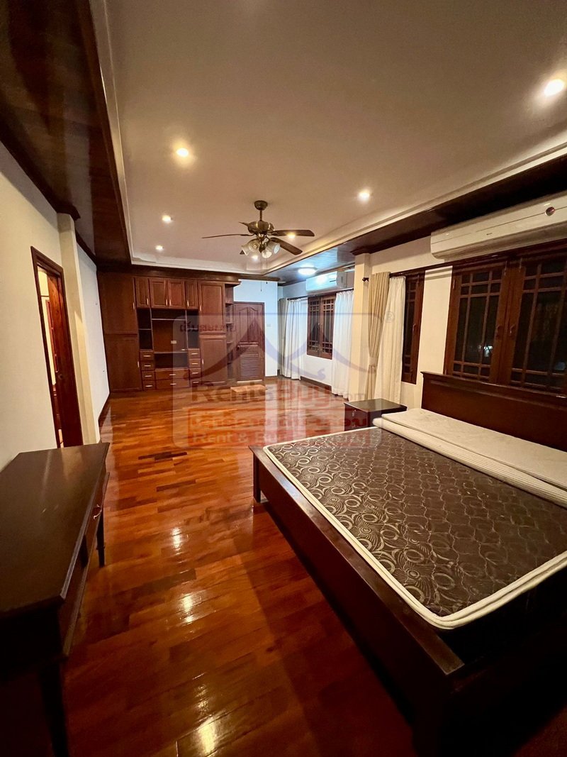 houseforrent01 6905-Prime Main-Road Villa Near ITECC: Spacious 2-Storey Living