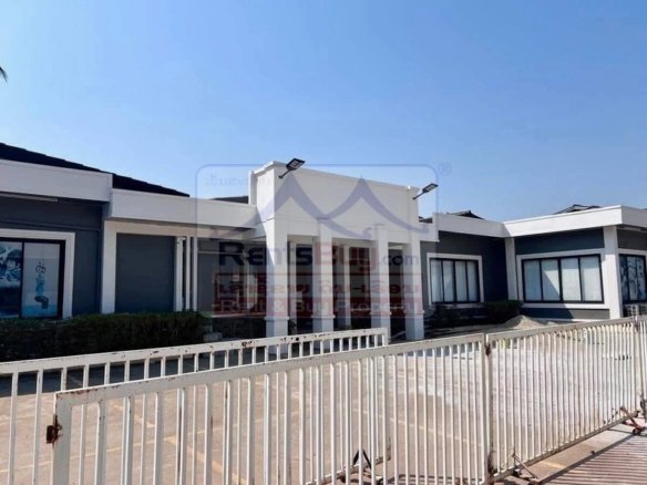 6907-Premium Multi-Purpose Commercial Hub: Office, Restaurant, or Training Center in Vientiane
