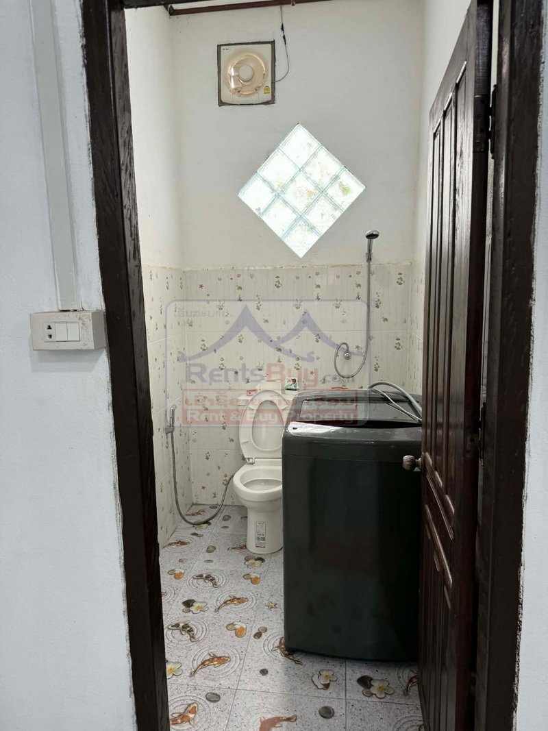 6955-Modern Executive Retreat: Spacious 3-Bedroom Home Near Suanmon Market and International Embassies