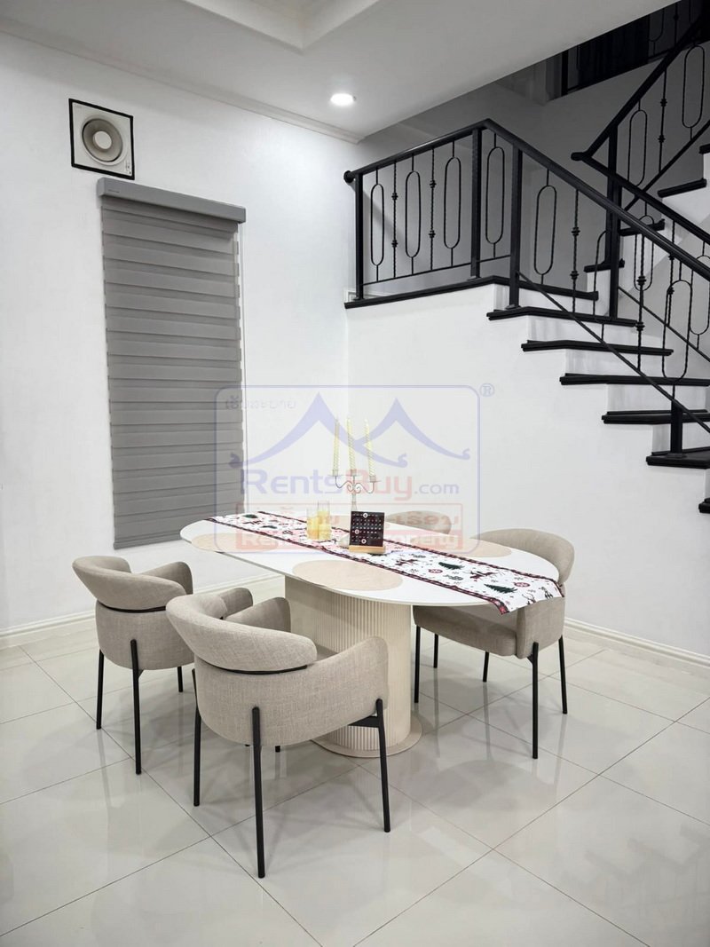 6936-Modern 2-Storey Family Residence Near Setthathirath Hospital