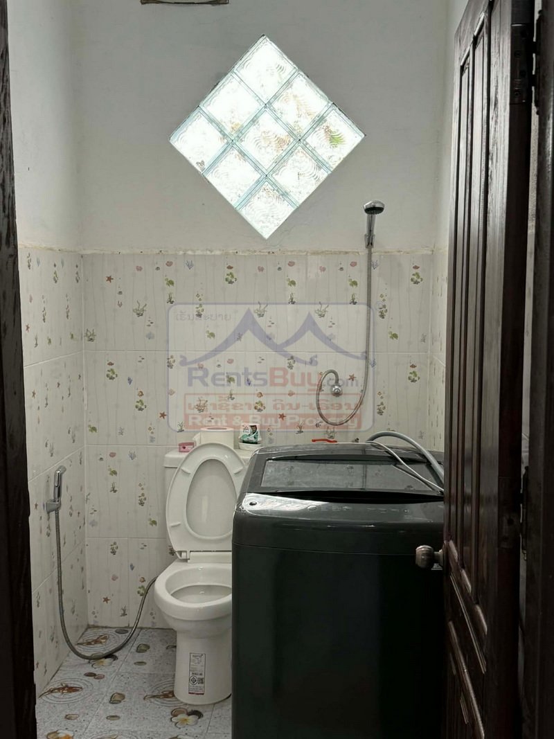 6955-Modern Executive Retreat: Spacious 3-Bedroom Home Near Suanmon Market and International Embassies