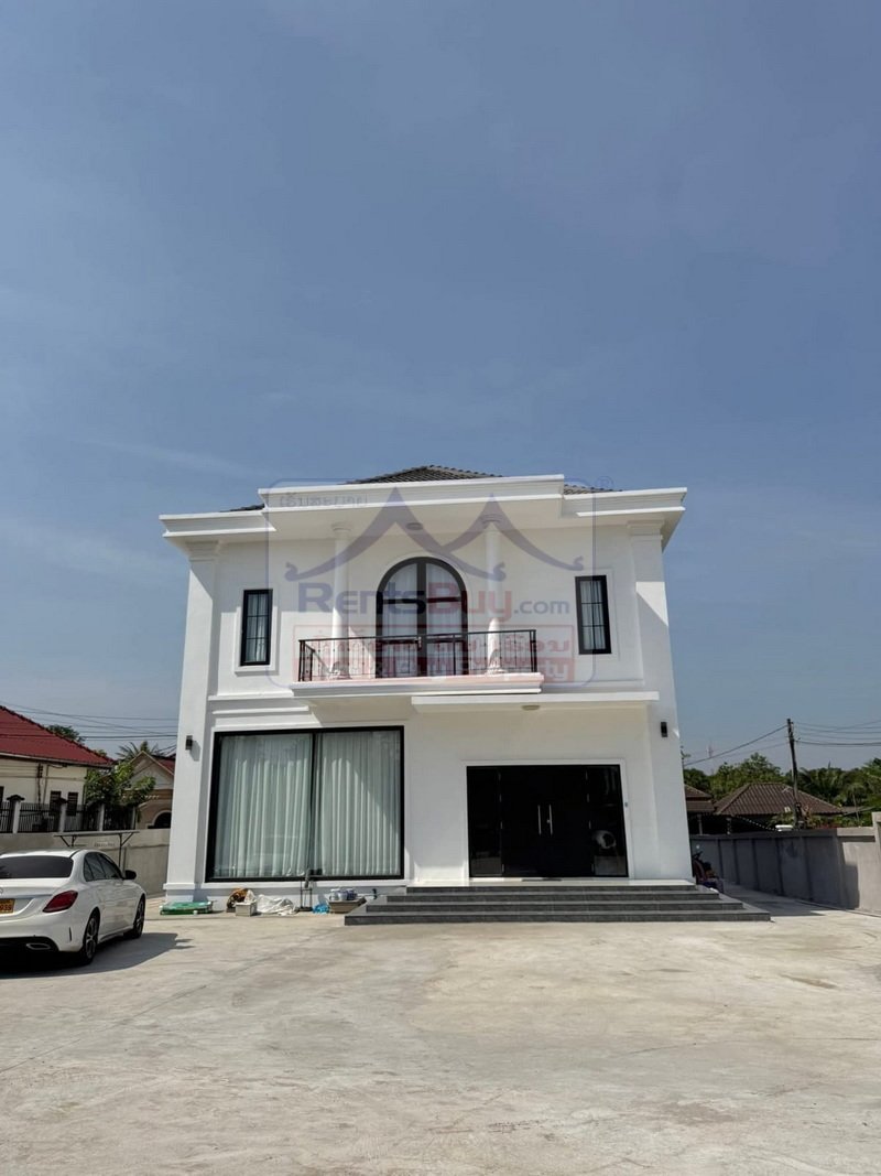 6936-Modern 2-Storey Family Residence Near Setthathirath Hospital