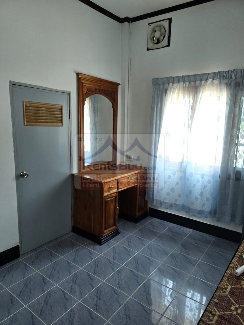 6926-Elegant Family Living in Central Vientiane: Fully Furnished 4-BR Villa for Rent