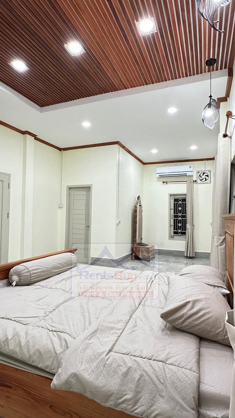 houseforrent11 6913-Brand New Luxury Villa – Sisattanak Diplomatic Zone