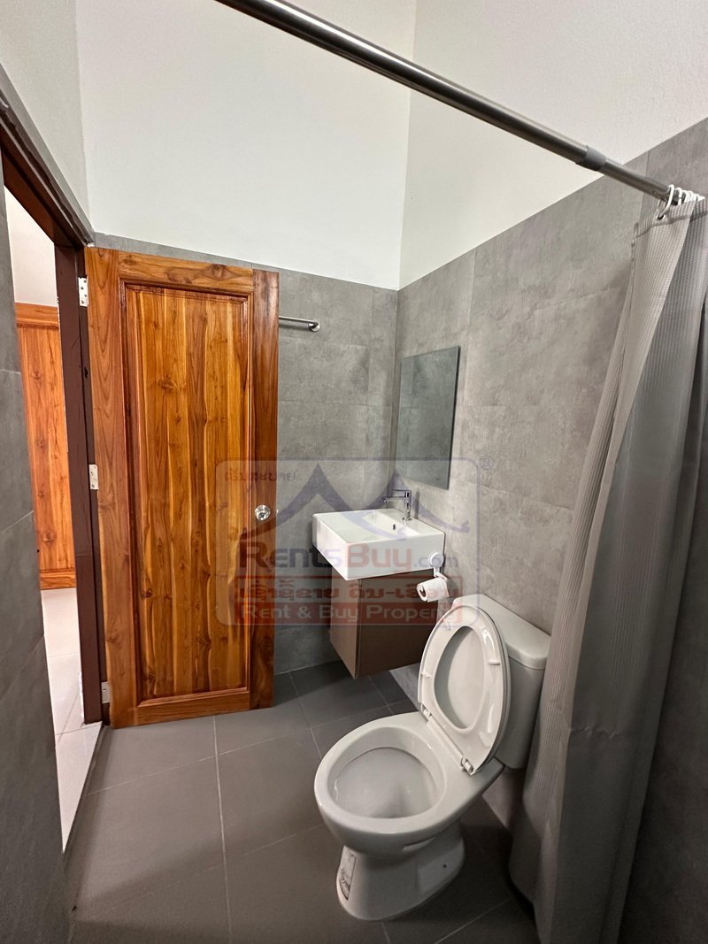 6938-Spacious 3-BR Contemporary Home Near International Schools & U.S. Embassy