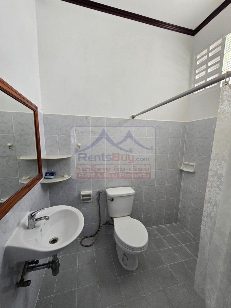 6926-Elegant Family Living in Central Vientiane: Fully Furnished 4-BR Villa for Rent