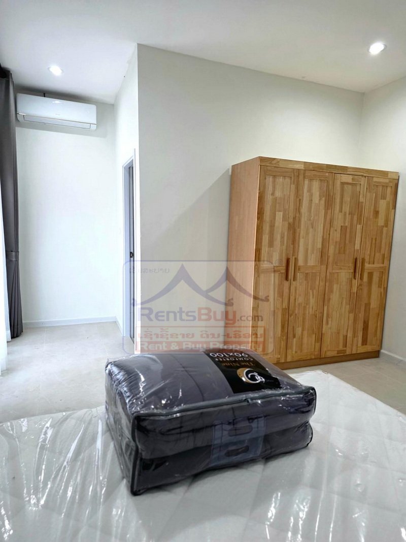 houseforrent18 6894-Modern 5-Bedroom Executive Residence in Sikhottabong: The Ultimate Vientiane Rental