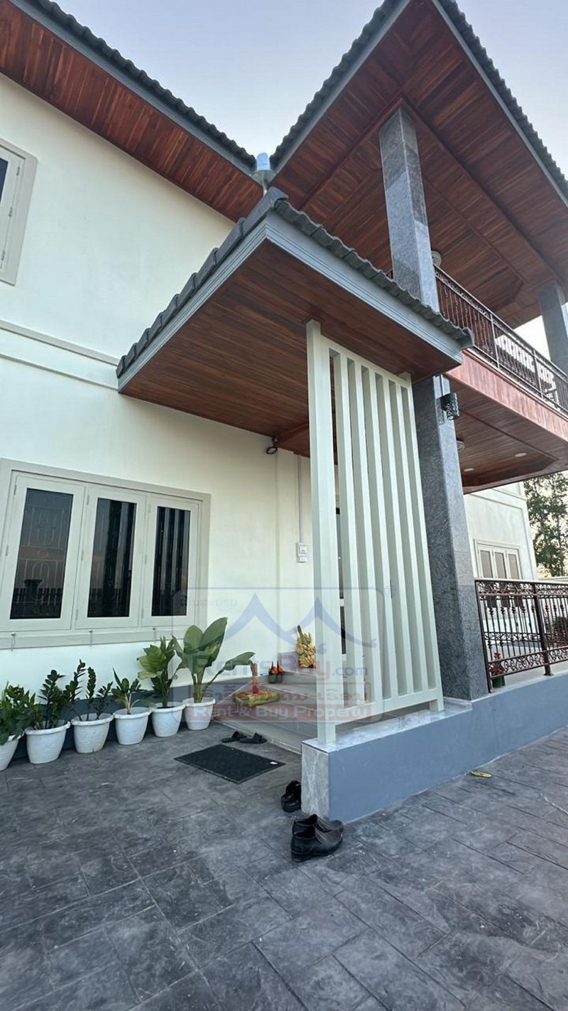 houseforrent18 6913-Brand New Luxury Villa – Sisattanak Diplomatic Zone