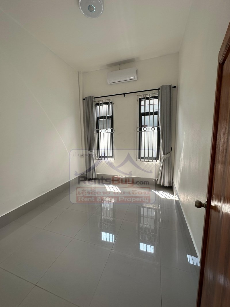 6938-Spacious 3-BR Contemporary Home Near International Schools & U.S. Embassy