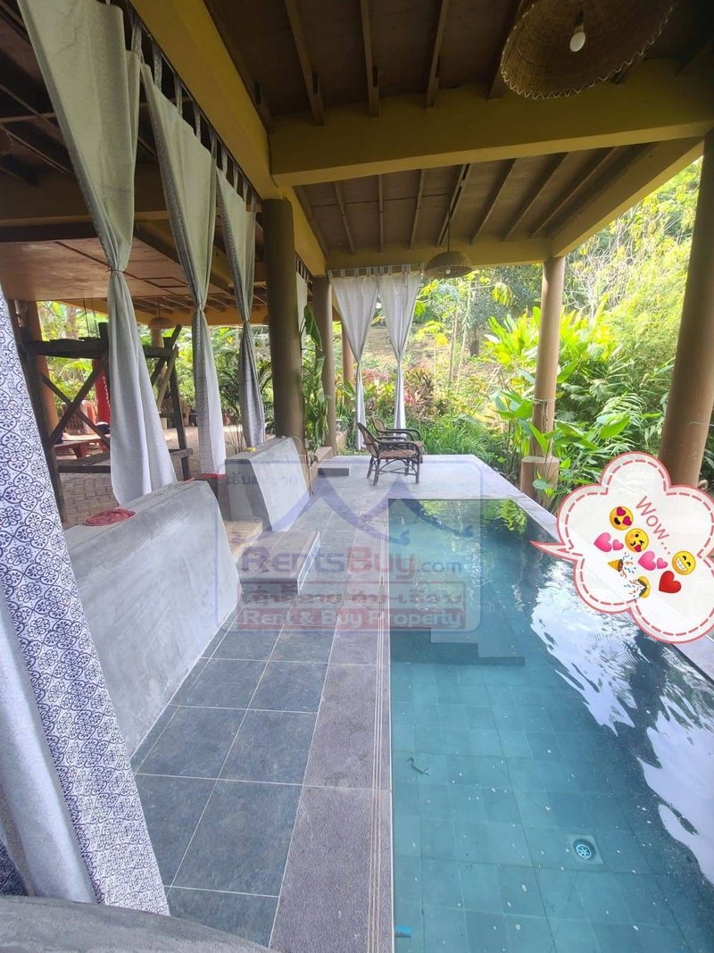 6943-The Jewel of Luang Prabang: Exquisite 3-BR Holiday Home on Expansive Grounds