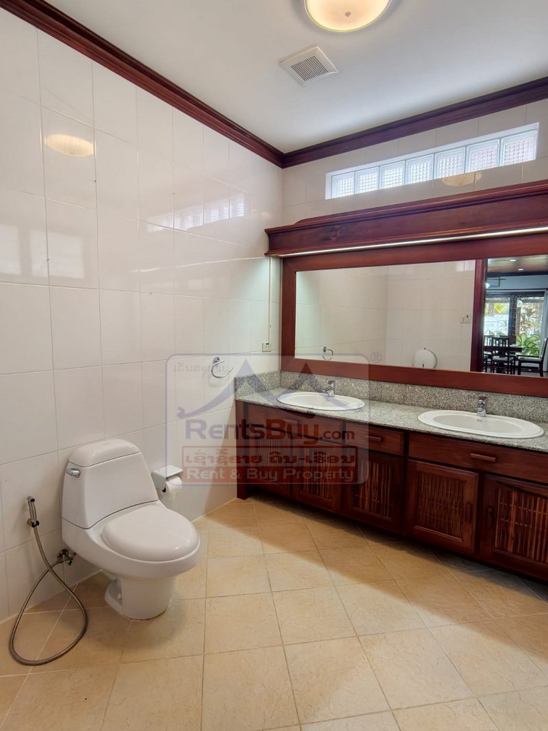6998-Modern 4BR/4BA Two-Story Villa for Rent in Prime Vientiane Location – Near German Embassy