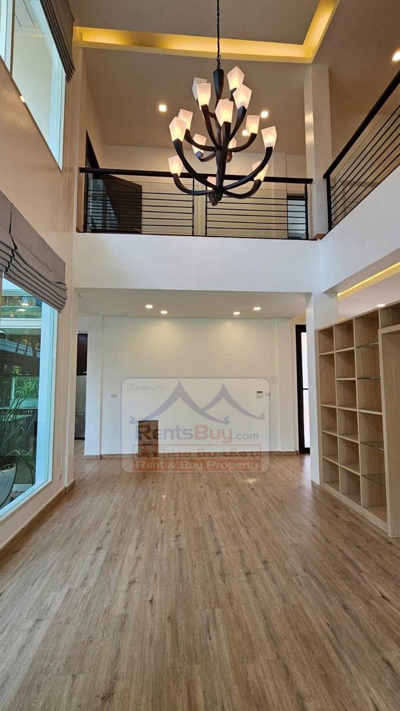 6986-Spacious 600 sqm Modern Villa with Private Swimming Pool: Prime Sisattanak Location for Rent