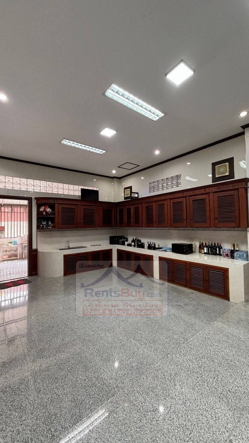 houseforrent06 6988-Elegant 5-Bedroom Roman-Style House with Private Yard – Near Thai Embassy, Vientiane