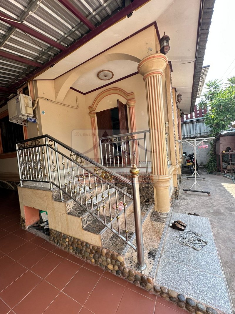 houseforrent01 7012-Comfortable 4-Bedroom Fully Furnished House with Parking – Near That Luang Lake