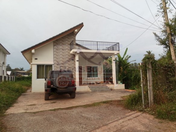 7017-Comfortable Fully Furnished 3BR House for Rent Near Wattay – Ideal for Expatriates & Families