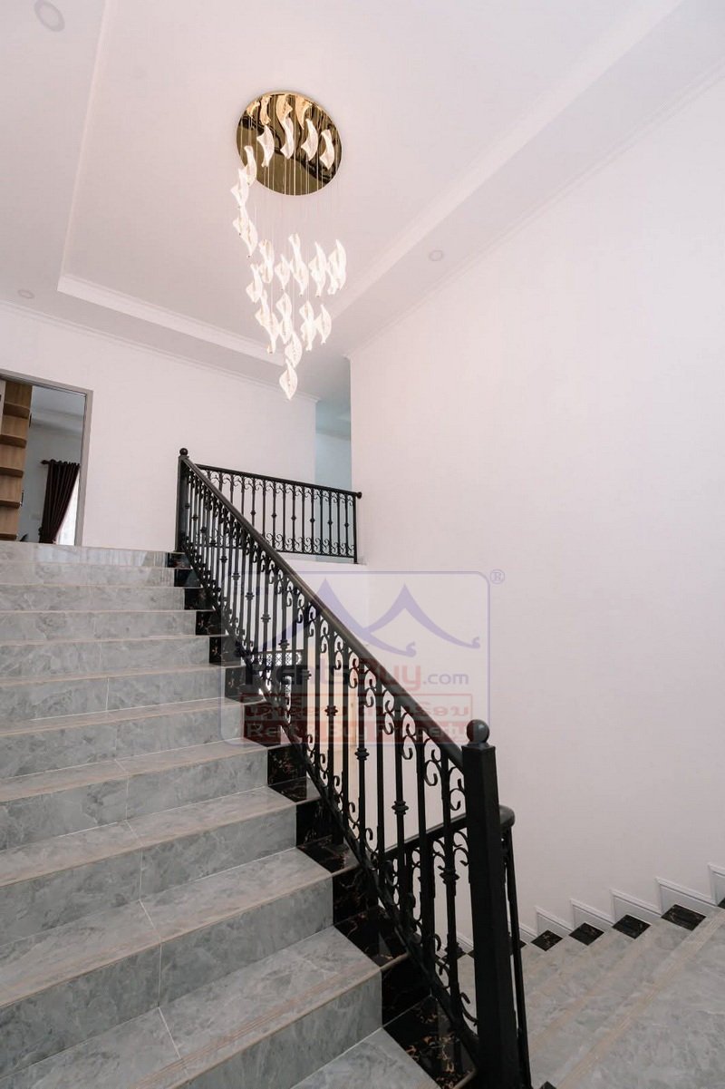 7042-Brand New 5-Bedroom Modern House for Rent in Sisattanak District Near Mekong Riverside, Vientiane