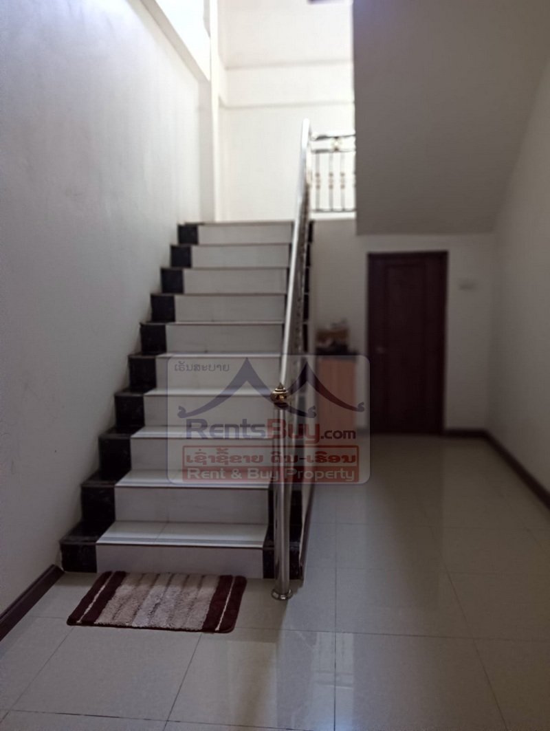 6984-Spacious Family House with Rooftop Terrace Sikhottabong District, Vientiane Capital