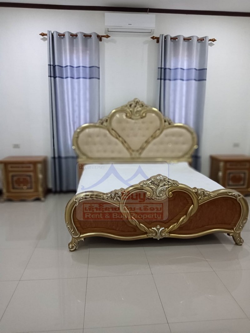 6984-Spacious Family House with Rooftop Terrace Sikhottabong District, Vientiane Capital