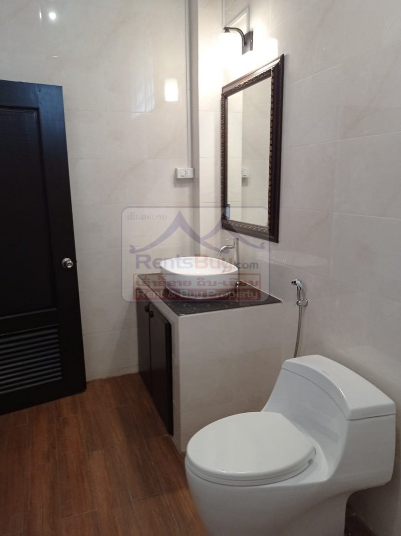 7075-Elegant Lao-Style Villa for Rent Near German Embassy and International Schools, Vientiane Capital
